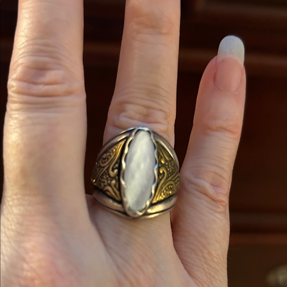 Silver and Brass Ring with Mother of Pearl - size 7 - Picture 2 of 11